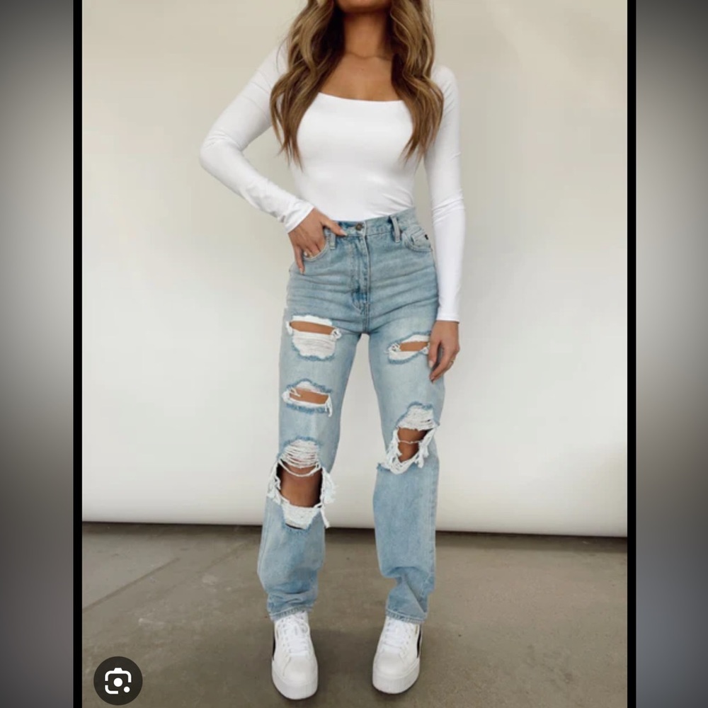 Kan Can High Rise 90's Distressed Denim